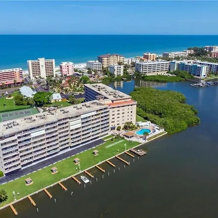 Bayshore Yatch Tennis Condo 2Br 3 Beds, Walking Distance To Beautiful Quite Beach Clearwater Beach Exterior photo